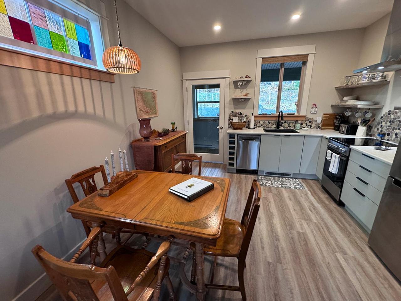 Cowichan Valley Guest Cottage Ladysmith Bagian luar foto